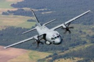 Karinių oro pajėgų orlaivio C-27J „Spartan“ įgula padėjo medikams gelbėti mažametį