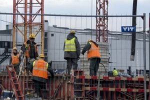 Statybinių medžiagų prekybos tinklas prašo tiekėjų atidėti mokėjimus