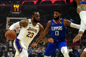 L. Jamesas „Lakers“ gretose pasiruošęs žaisti iki karjeros pabaigos