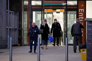 Italijoje – kraupūs rekordai, britai uždaro restoranus ir barus, Latvijoje daugėja jaunų sergančiųjų