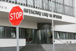 Šeimos gydytojui nustačius koronavirusą, Santaros klinikos imasi veiksmų