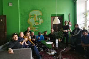 Vilnietis šaukiasi pagalbos: jo hostelyje įstrigo 15 žmonių, galinčių užkrėsti virusu