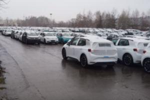 Aptiko slaptą aikštelę su tūkstančiais „VW ID.3“ elektromobilių: tokia gali būti ne viena