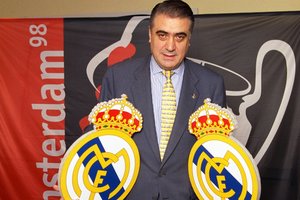 Skausminga sporto savaitė: masiškai atšaukiami turnyrai ir buvusio „Real“ klubo prezidento mirtis