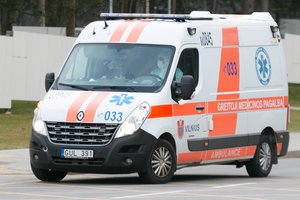 Nuo pirmadienio dėl koronoviruso bus tikrinami visi medikai ir vyresni 65-erių asmenys