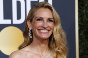 Gražiausia planetos moterimi tituluota 52-ejų Julia Roberts parodė, kaip atrodo be makiažo