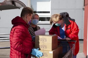 Kauniečiai ragina užsikrėsti gerais darbais, o ne virusais