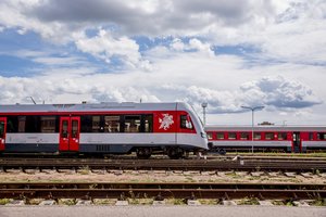 Nuo šiol Lietuvoje traukiniai važinės rečiau: koreguojami vietinių reisų srautai