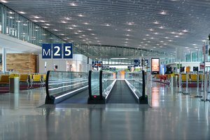 Dėl koronaviruso pandemijos uždaromas Paryžiaus Orli oro uostas