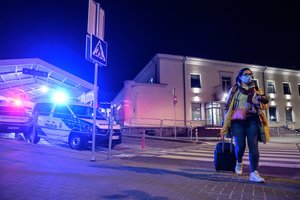 Į Lietuvą trečiadienį sugrįžo šimtai dėl koronaviruso užsienyje užstrigusių tautiečių