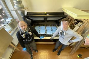 Atsiliepė į Klaipėdos medikų šauksmą – į ligonines keliauja veido apsaugos skydai ir kaukės