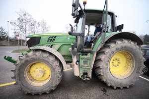 Prieš sėjos sezoną perspėja dėl ūkininkų technikos niokojimo