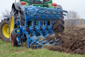 Latvijos ūkininkai kviečiasi pagalbą: karvėms nepapasakosi apie koronavirusą