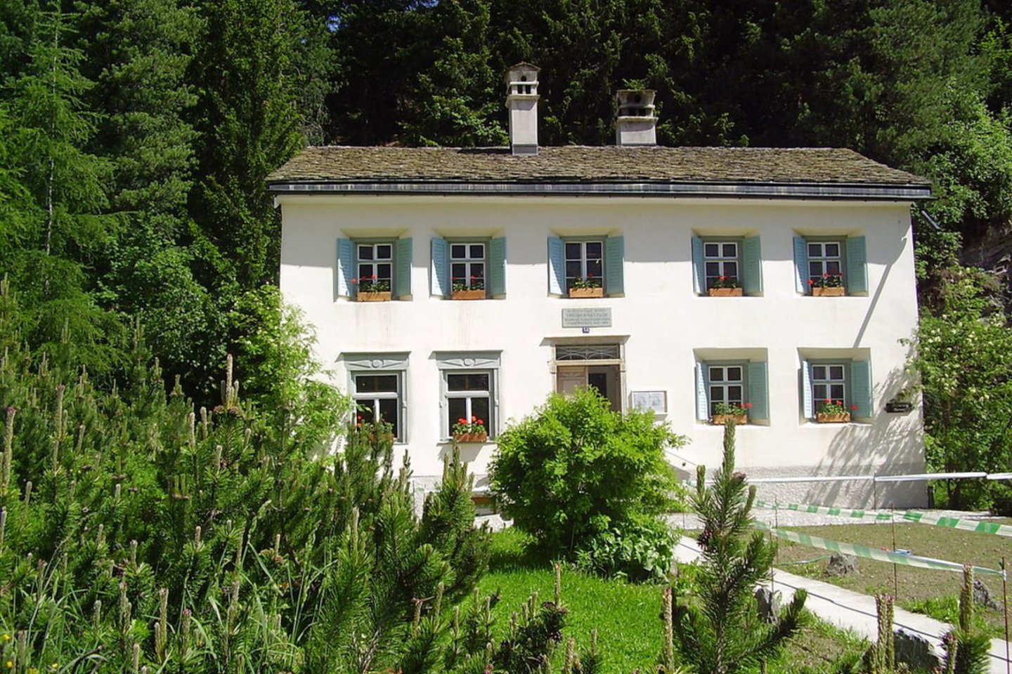 Viešbutis „Nietzsche House“ Zils Marijos miestelyje Šveicarijoje.