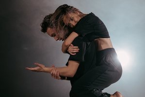 Paula Valentaitė pristato vaizdo klipą: su šokių partneriu papasakojo jautrią netektį