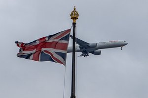 Londono Gatviko oro uostas mėnesiui uždaro savo šiaurinį terminalą