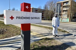 Gauti koronaviruso tyrimai dėl Ukmergėje mirusių 3 pacientų, užsikrėtusių medikų – 18