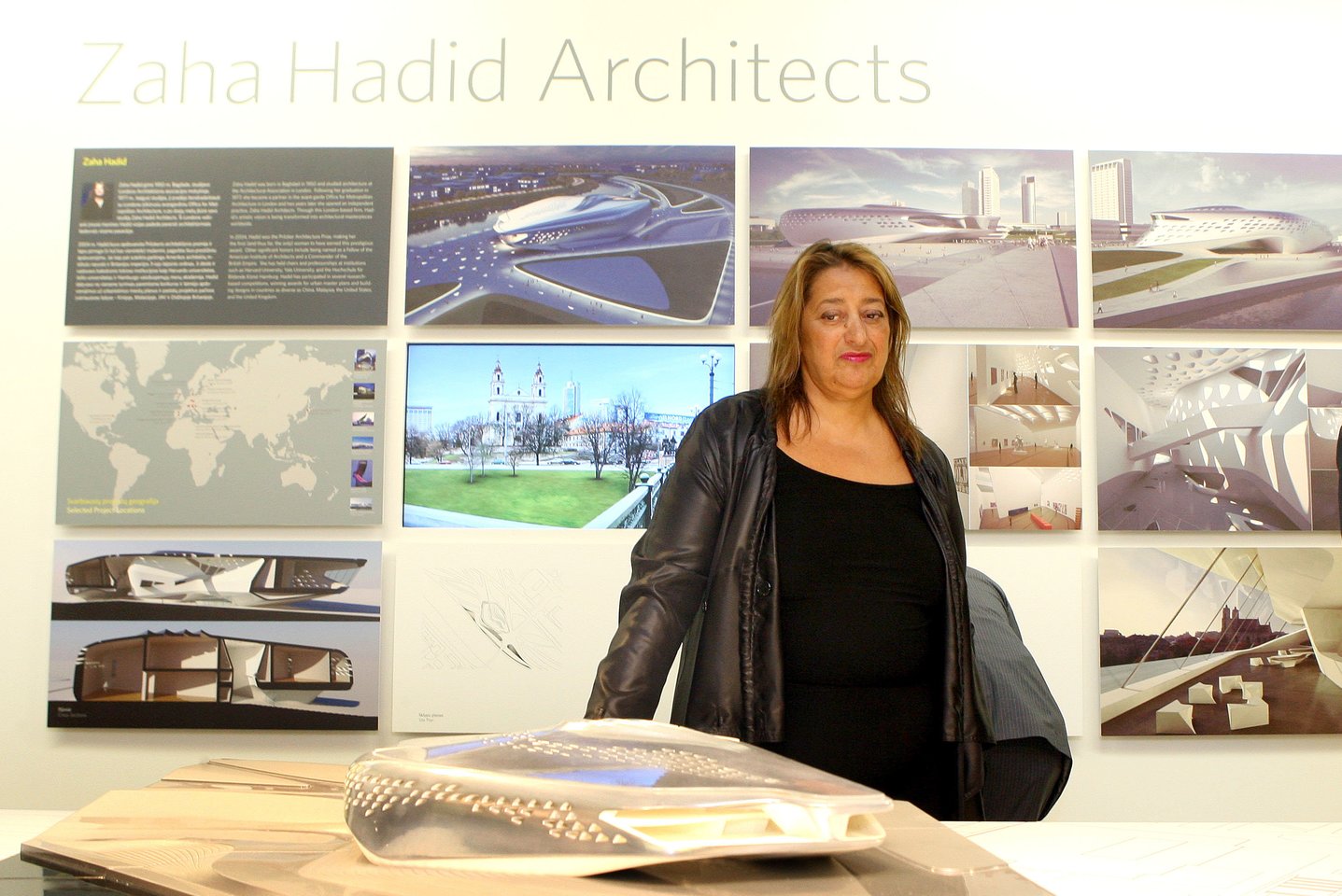 2016 m. mirė viena žymiausių XX a. architekčių Zaha Hadid (65 m.). Jos projektuotiems statiniams būdinga novatoriškos, dinamiškos, laužytos formos.<br>LR nuotr.