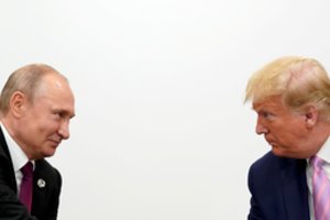 V. Putinas ir D. Trumpas aptarė kovą su koronavirusu, naftos rinką
