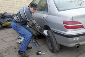 Keisime padangas: kaip saugiai tą padaryti karantino metu