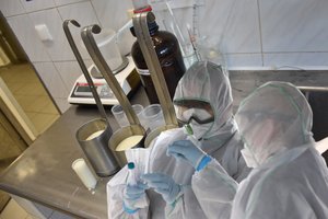 Provokuoja pieno karą – sumanė pastoti kelią pienvežiams iš Latvijos ir Estijos 