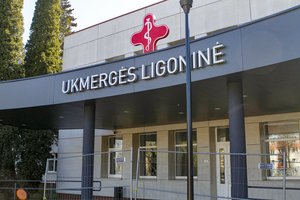 Ukmergės ligoninės vadovas išplatino atvirą laišką – dar 20 medikų užsikrėtę, išrėžė apie padarytas klaidas