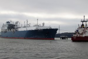 SGD milžinas „Independence“ pasislinko į šoną – belgai valo jūrų uosto akvatoriją