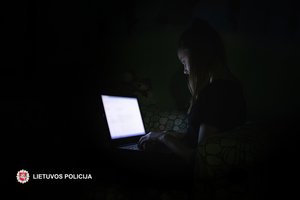 Policija praneša apie internetinius sukčius: patiklūs žmonės praranda šimtus ar net tūkstančius