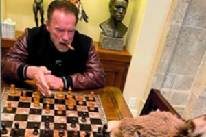 Arnoldui Schwarzeneggeriui karantiną praskaidrina augintiniai
