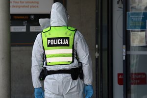 Koronavirusu užsikrėtusi klaipėdietė išėjo pavedžioti šuns ir sulaukė bausmės