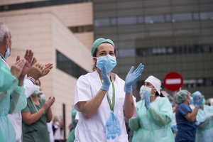 Medikams pradėti dalinti Lietuvoje pagaminti respiratoriai