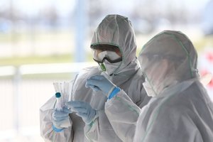 Patvirtinus koronavirusą antram darbuotojui, uždaroma Kauno autobusų stotyje esanti „Rimi“