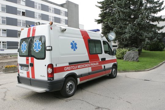 Į Panevėžio ligoninę atgabenta plaukų laku apsinuodijusi mažametė