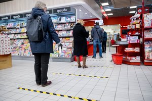 Pardavėjai atsako, kada apsipirkti saugiausia ir kurios parduotuvės mažiau pavojingos