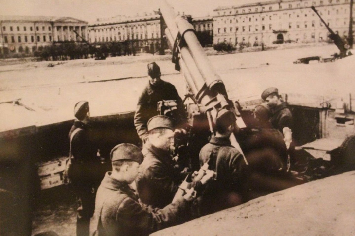 1941 metų rugsėjo 8 dieną nacių pajėgos apsupo Sankt Peterburgą iš vakarų, pietų ir šiaurės.  <br>Wikimedia Commons nuotr.  