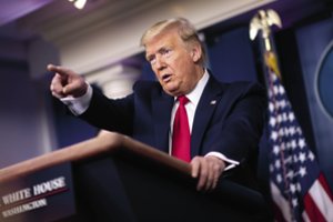 D. Trumpas gilinosi į JAV profesionalų sporto verslą: jie nori, bet dar negali grįžti