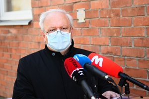 Pateikė daugiau detalių apie Panevėžyje koronavirusu susirgusį mediką ir mirusį pacientą