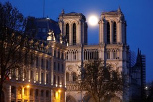 Paryžiaus Dievo Motinos katedroje vyks Didžiojo penktadienio ceremonija