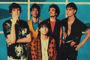 Kultiniai „The Strokes“ septynerius metus lauktą albumą pristatė vaizdo konferencijose