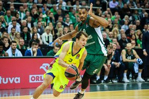 „Olympiakos“ praras lyderį, tačiau jau nusitaikė į buvusį žalgirietį