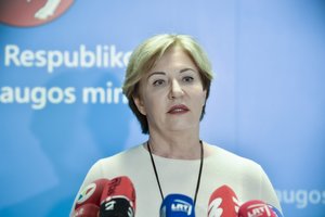 Nemenčinės siuvykloje – koronaviruso židinys: įtariami 4 infekuotieji, nustatyta 40 kontaktų