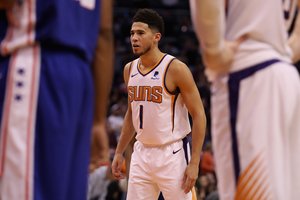 Savo klubo nė karto nepasirinkęs „NBA 2K20“ žaidime pergalę šventė „Phoenix Suns“ žaidėjas