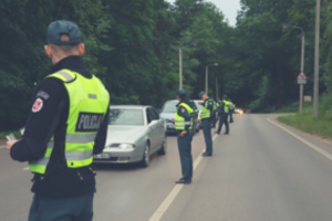 Kauno r. KET pažeidėjams karantinas negalioja – ir greiti, ir girti, ir beteisiai