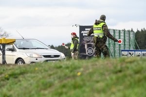 Per Velykų savaitgalį pasipylė baudos: dėl karantino nesilaikymo įkliuvo 231 pažeidėjas