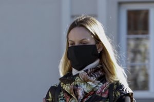 Prezidento patarėjas: viruso plitimas sukontroliuotas, galima atsargiai švelninti apribojimus