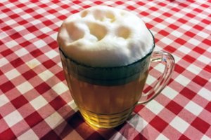 Alkoholio pardavimai auga, bet aludariai turi priežastį nerimauti