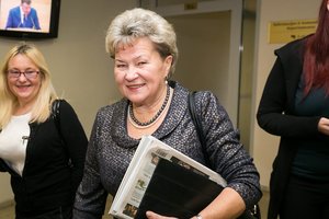 I. Šiaulienė: Seimo kavinėje pietavo 4–5 Seimo nariai, dviejų metrų atstumas buvo išlaikytas 