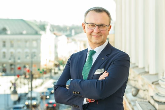 Pandemija parodė: senjorams reikia žinių apie elektroninę bankininkystę