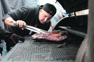 Grilio patiekalų meistras Kristupas Krivickas – apie planus po karantino: „Atsigriebsim dvigubai“