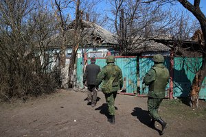 Rytų Ukrainoje prasidėjo apsikeitimas kaliniais su separatistais